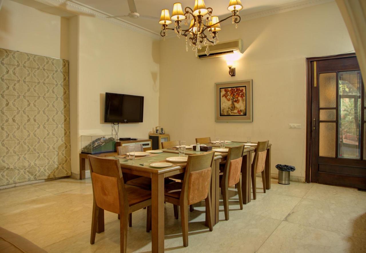 Red Brick Home By Earthaa Escapes New Delhi Eksteriør billede